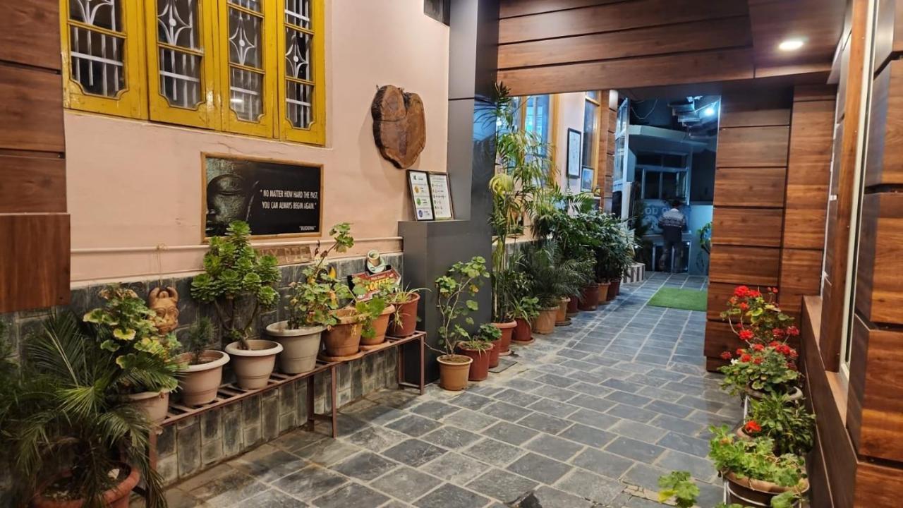 Sky Pie Hotel Dharamshala Extérieur photo
