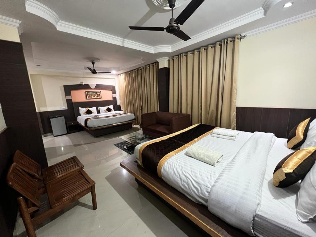 Sky Pie Hotel Dharamshala Extérieur photo
