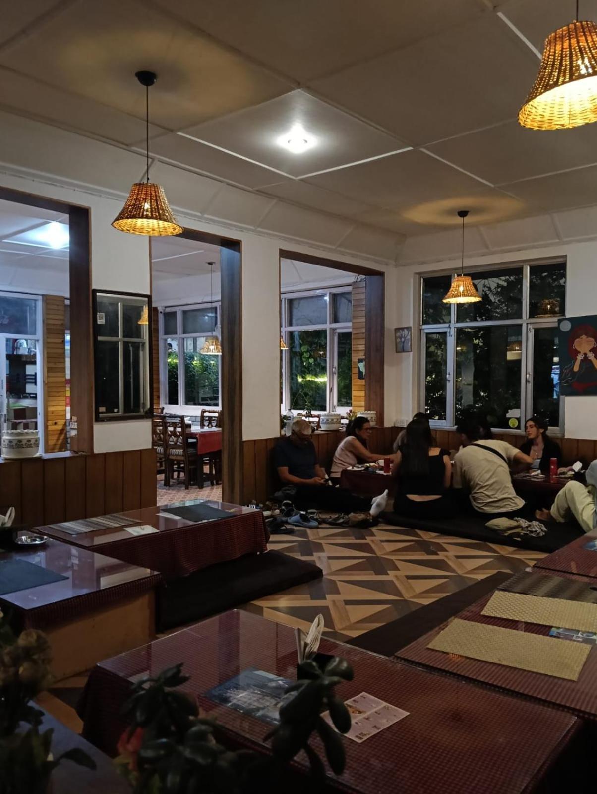 Sky Pie Hotel Dharamshala Extérieur photo